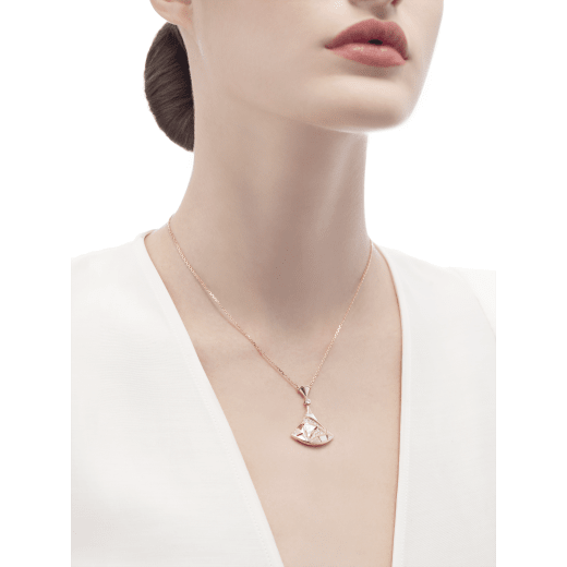 DIVAS??DREAM NECKLACE