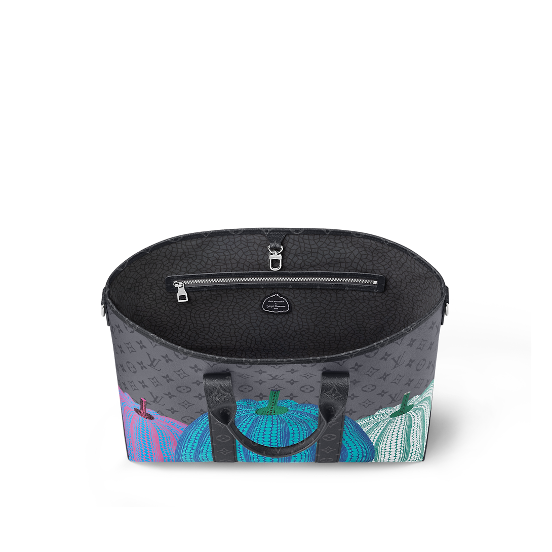 Weekend Tote M46434
