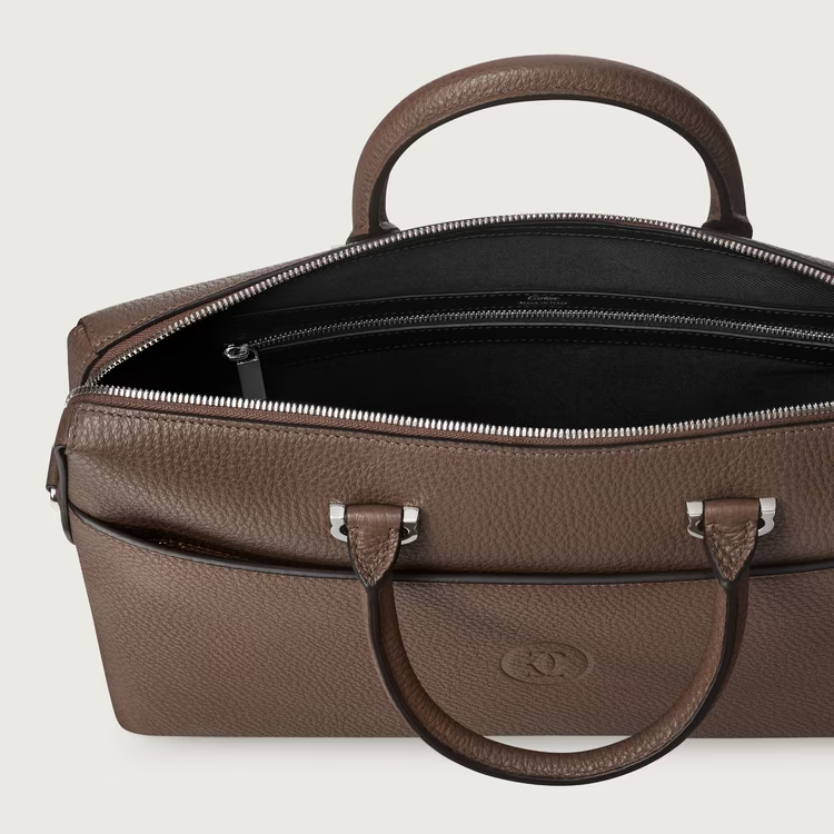 Briefcase, Must