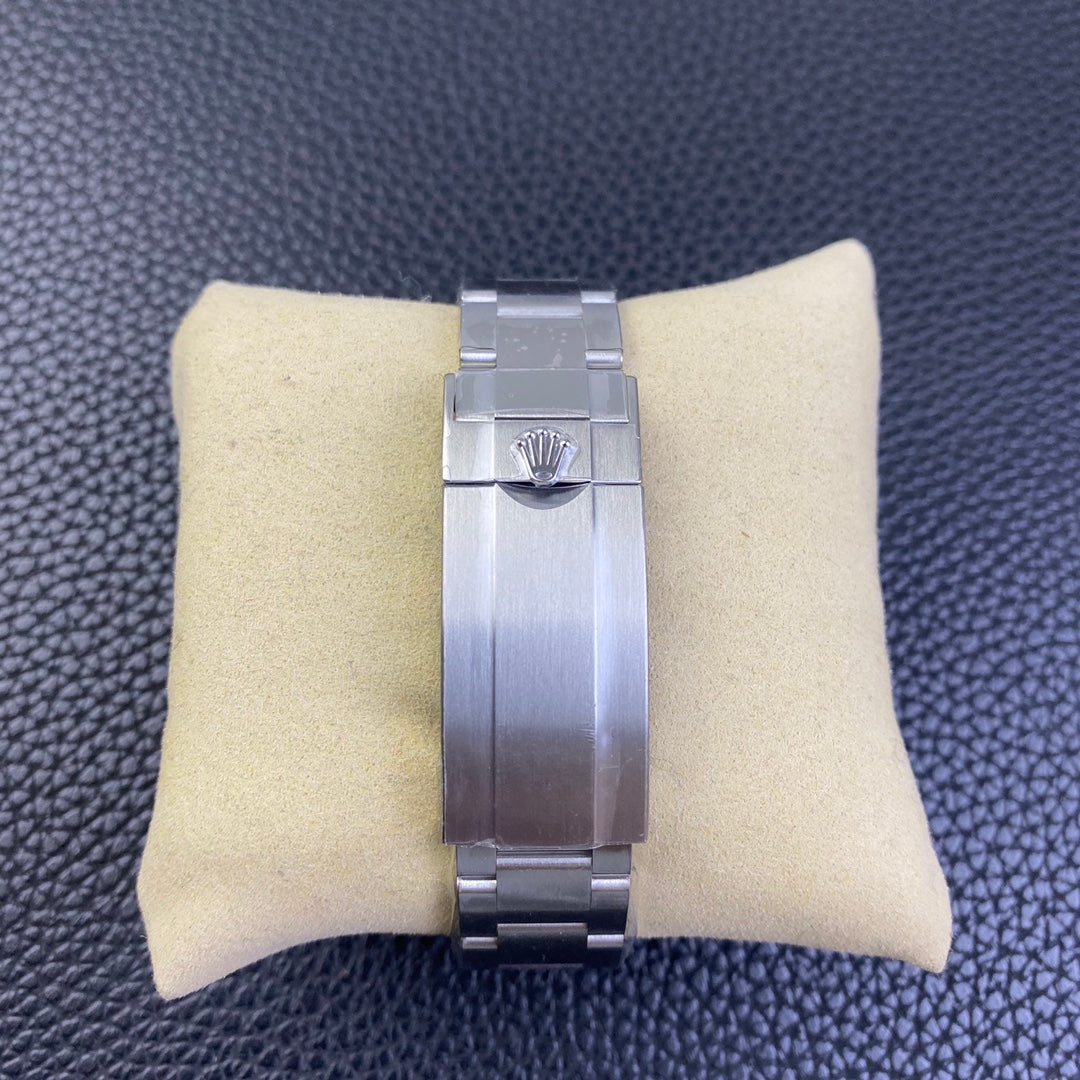 S9 Submariner --- 116610LV-0002--- 41mm