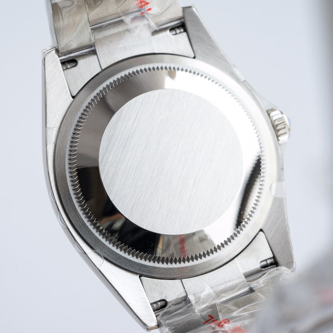 L2  Explorer---M224270-0001---40mm