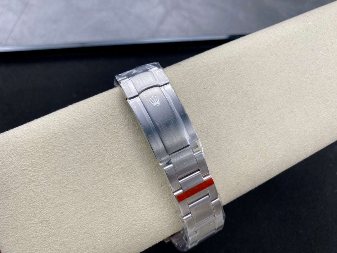 L7  Oyster Perpetual---m124300-0008-41mm