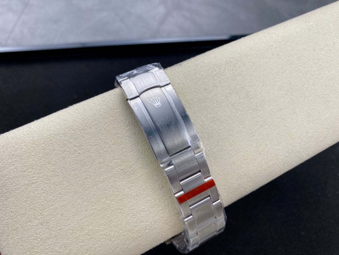 L7  Oyster Perpetual---m124300-0008-41mm