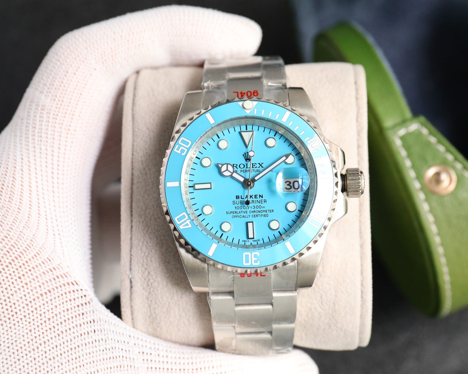 L8  Submariner---m126610LN--41mm