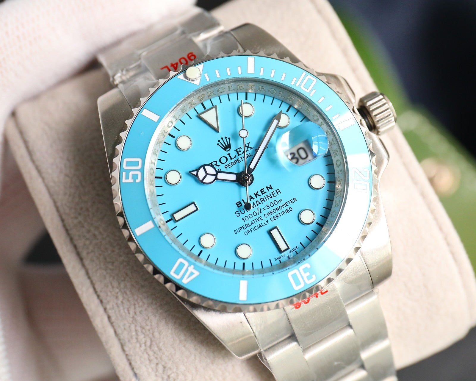 L8  Submariner---m126610LN--41mm