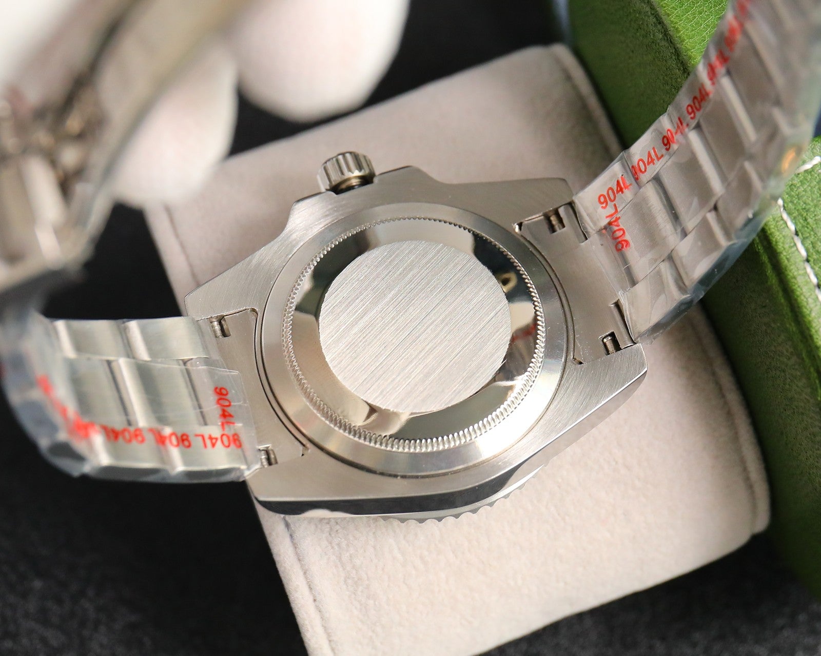 L8  Submariner---m126610LN--41mm