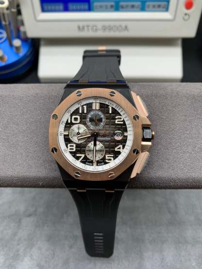 A4   Royal Oak---26405NR.OO.A002CA.01---42mm