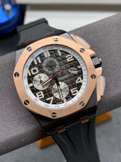 A4   Royal Oak---26405NR.OO.A002CA.01---42mm