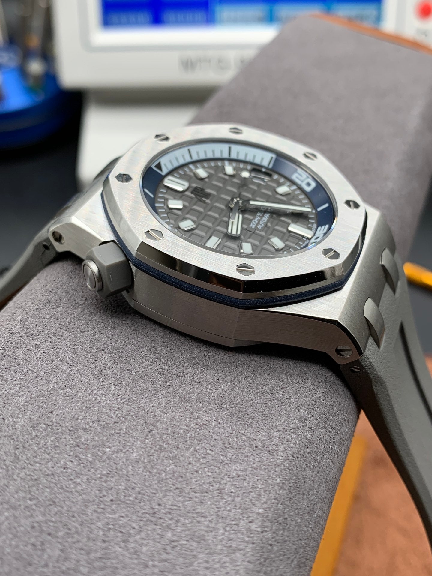 A7   Royal Oak---15720ST.OO.A009CA.01---42mm