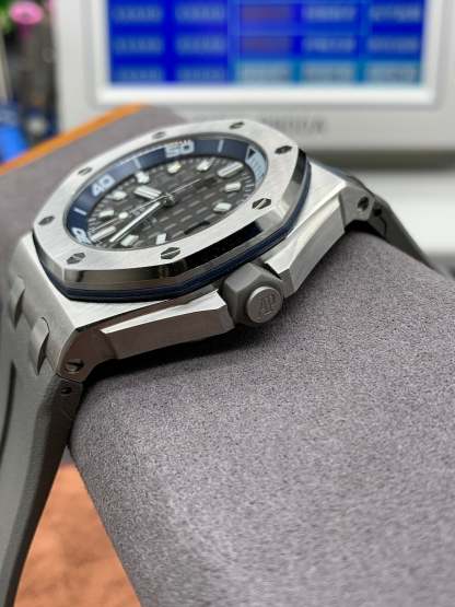 A7   Royal Oak---15720ST.OO.A009CA.01---42mm