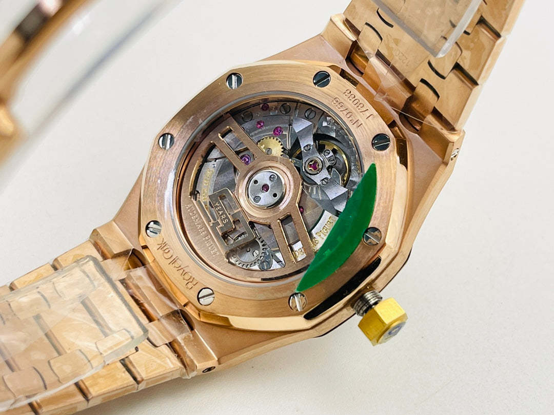 A8   Royal Oak---15551OR.ZZ.1356OR.05---37mm