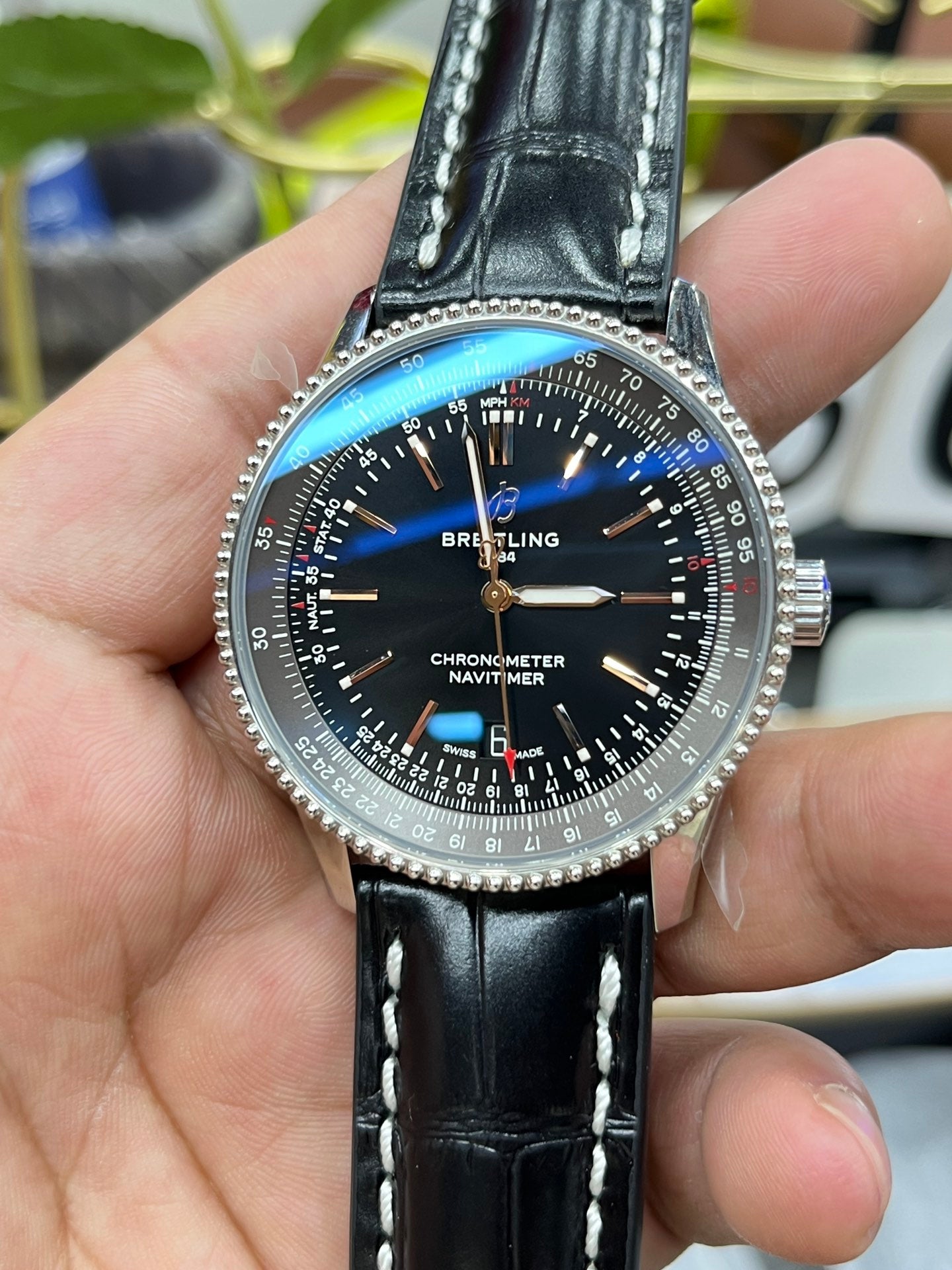 H2   Navitimer---A17326211B1A1---41mm