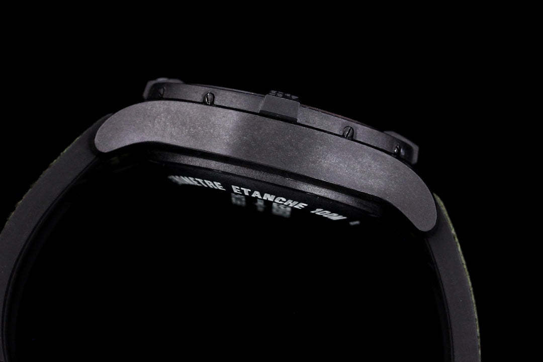 F2   Avenger Hurricane Military---XB1210---45mm