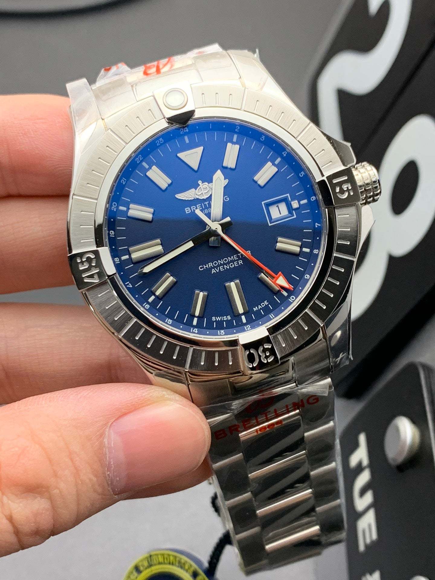 F5   Avenger---A32395101C1A1---45mm