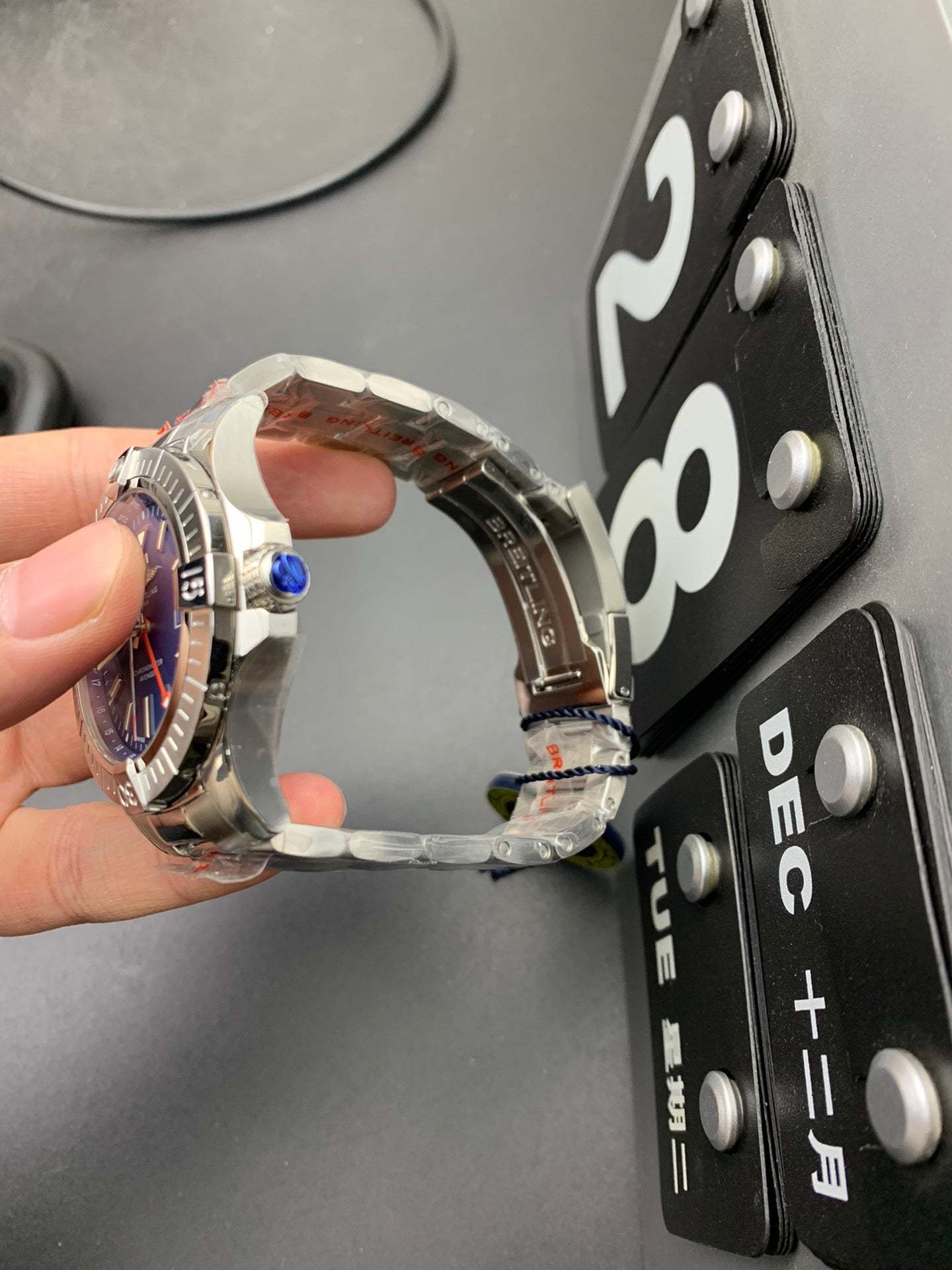 F5   Avenger---A32395101C1A1---45mm