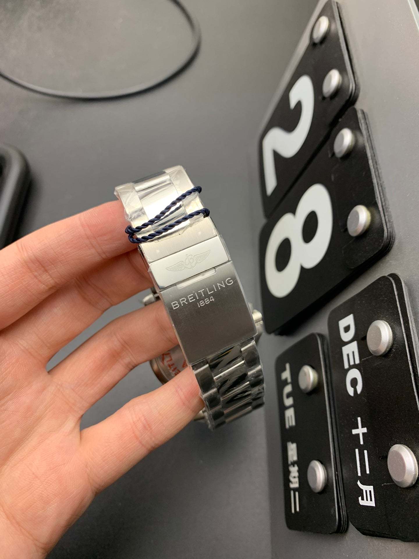 F5   Avenger---A32395101C1A1---45mm