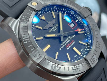 F6    Avenger---A1338110---44mm