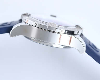 F8   Avenger---A13381111C1S2--43mm