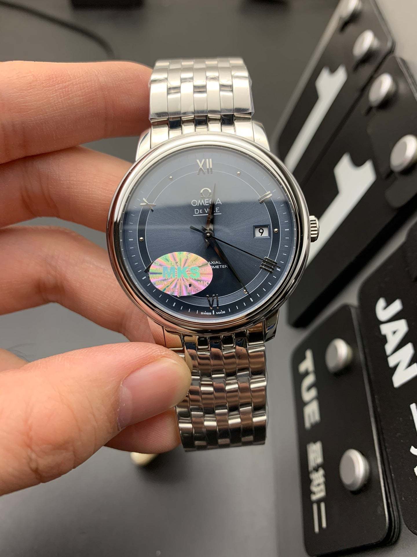 J4   DE VILLE---424.10.40.20.03.002---39.5mm