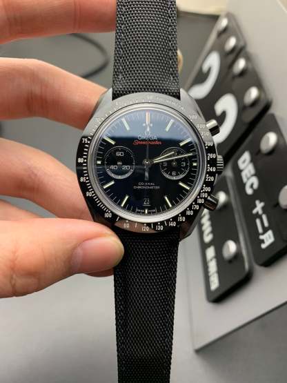 C4   Speedmaster Dark Side of the Moon---311.92.44.51.01.007---44.25mm