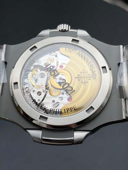 W2   nautilus--- 5711/1A-018---40mm