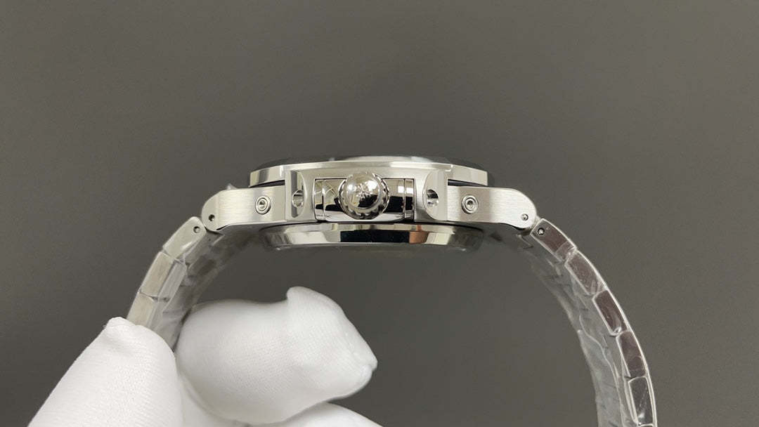 W6    nautilus---  5740/1G-001---40mm