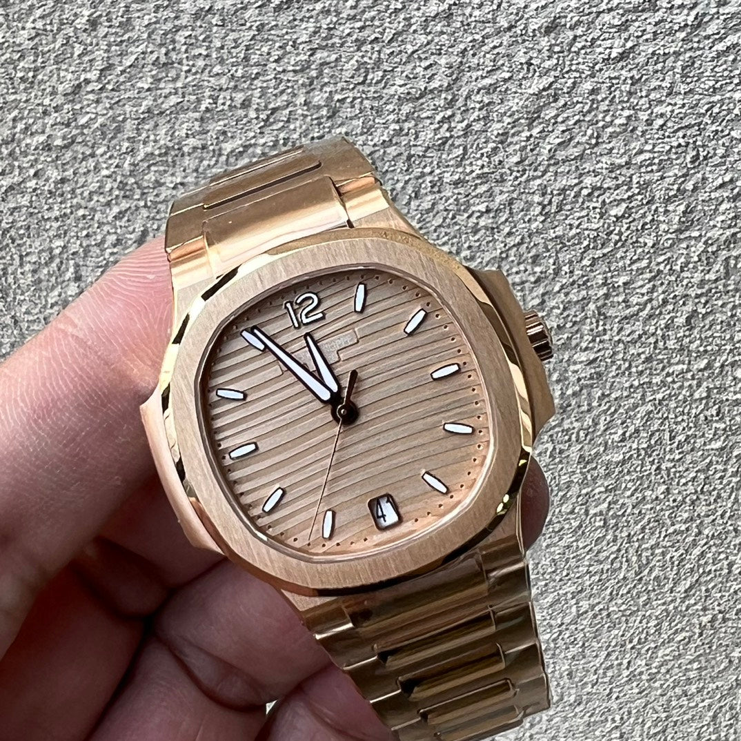 W8   nautilus---  7118/1R-010---35.2mm