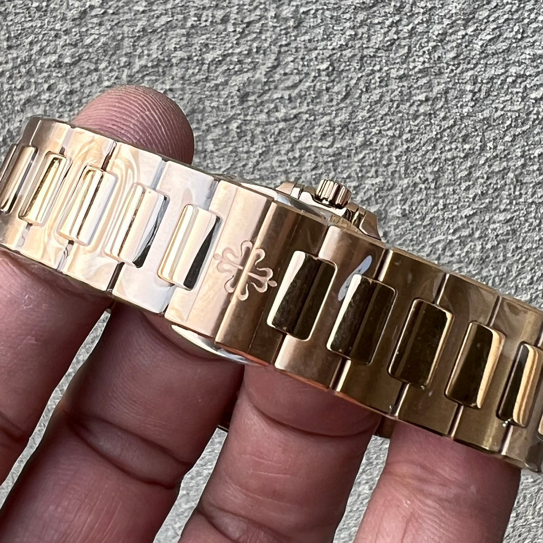 W8   nautilus---  7118/1R-010---35.2mm