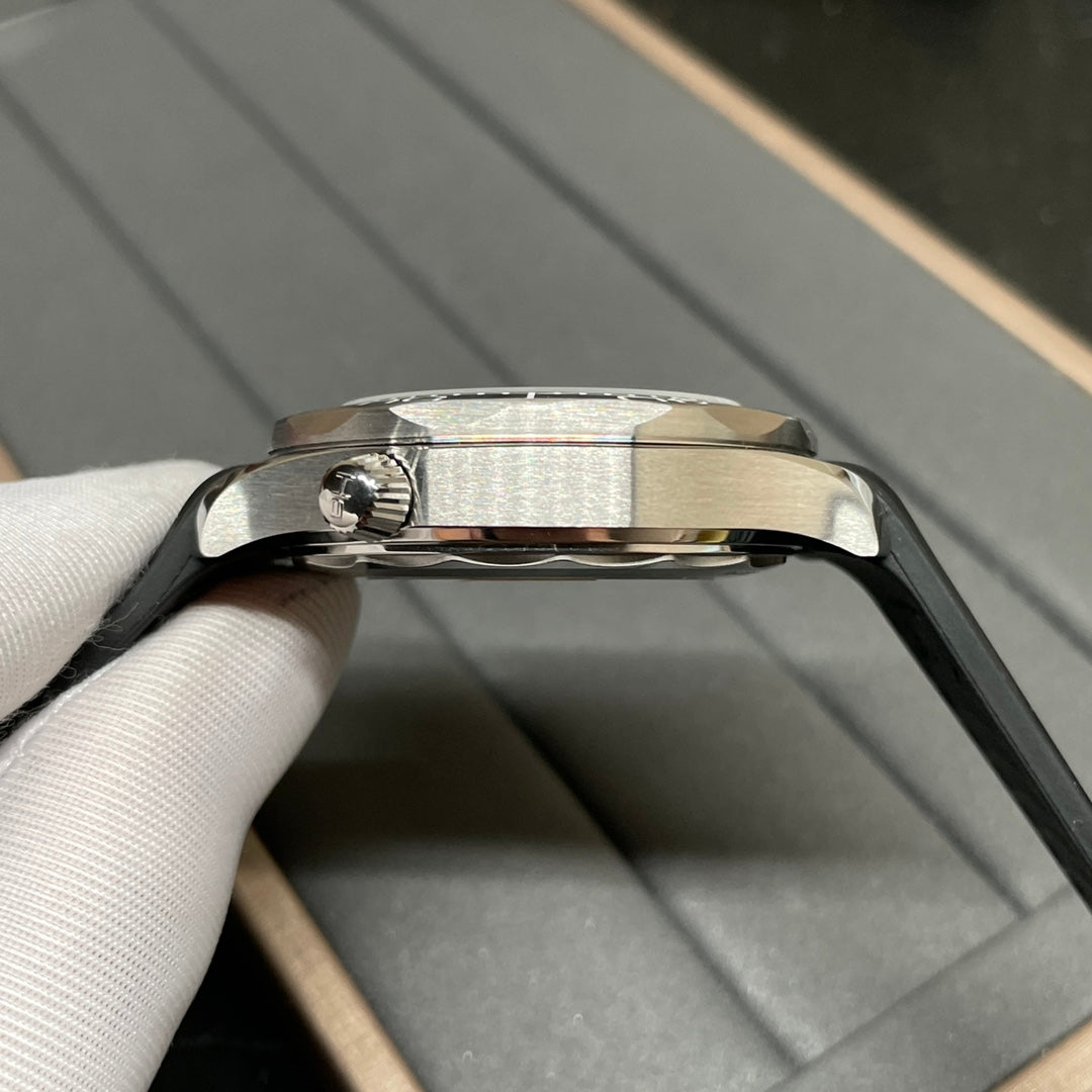 Z2   Seamaster300---210.32.42.20.01.001---42mm