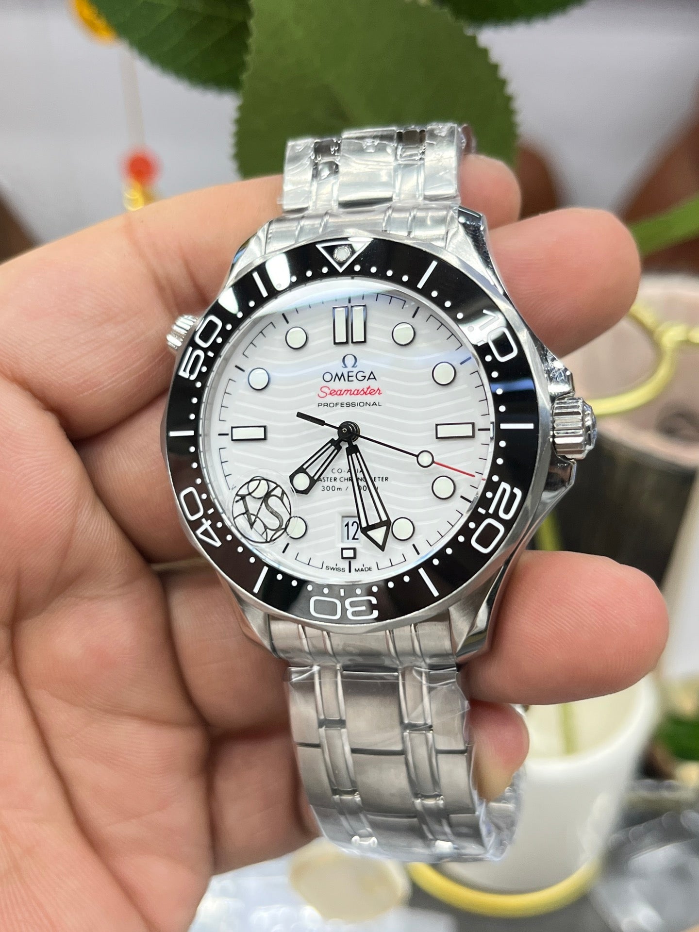 Z4   Seamaster300---210.30.42.20.04.001---42mm