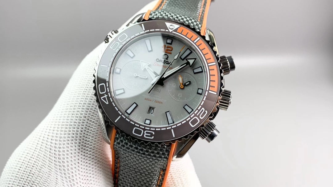 Z7   Seamaster600---215.92.46.51.99.001---45.5mm