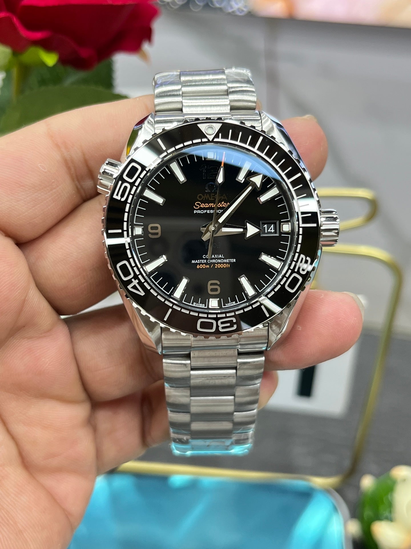 Z8   Seamaster600---215.30.44.21.01.001---43.5mm