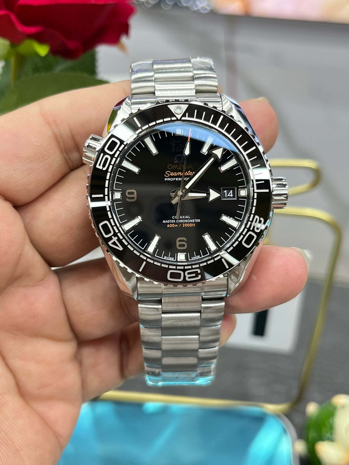 Z8   Seamaster600---215.30.44.21.01.001---43.5mm