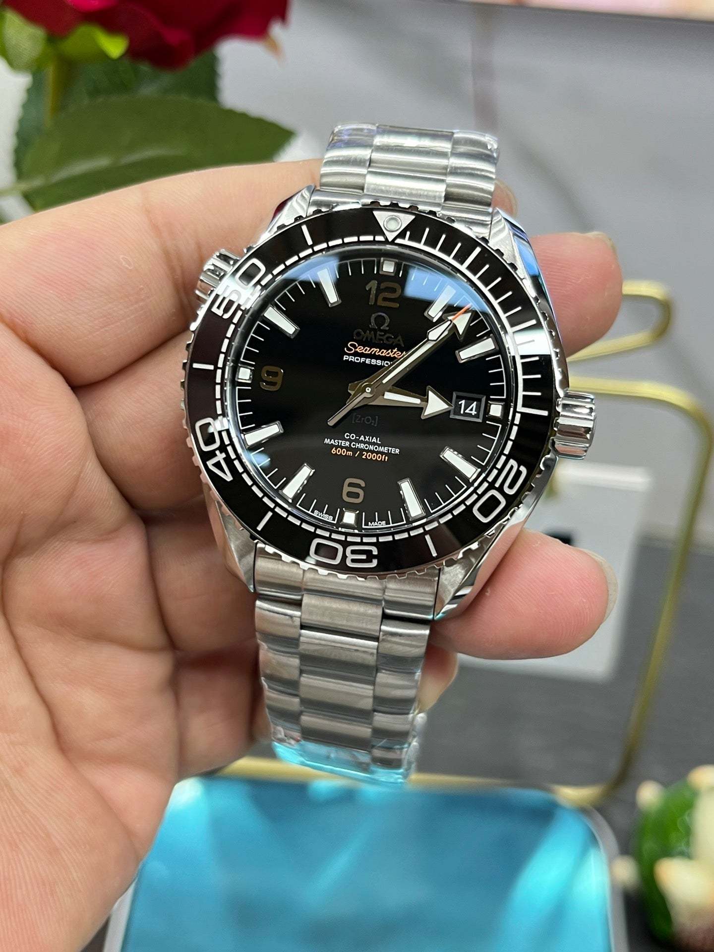 Z8   Seamaster600---215.30.44.21.01.001---43.5mm