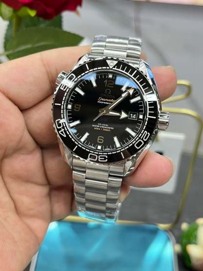 Z8   Seamaster600---215.30.44.21.01.001---43.5mm