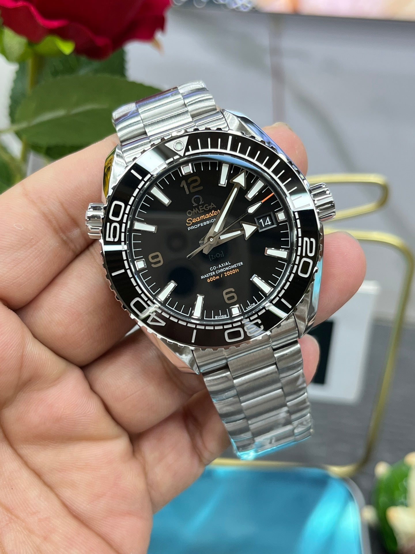Z8   Seamaster600---215.30.44.21.01.001---43.5mm