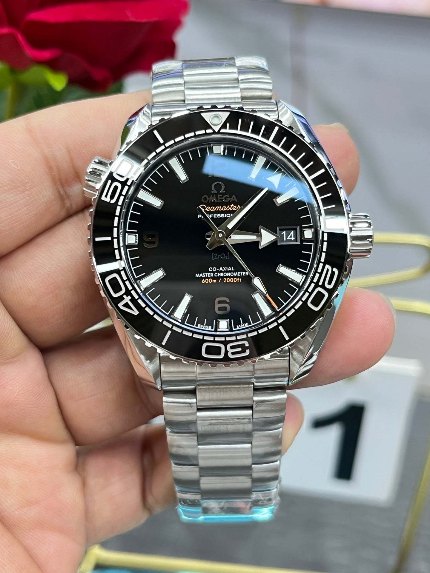 Z8   Seamaster600---215.30.44.21.01.001---43.5mm