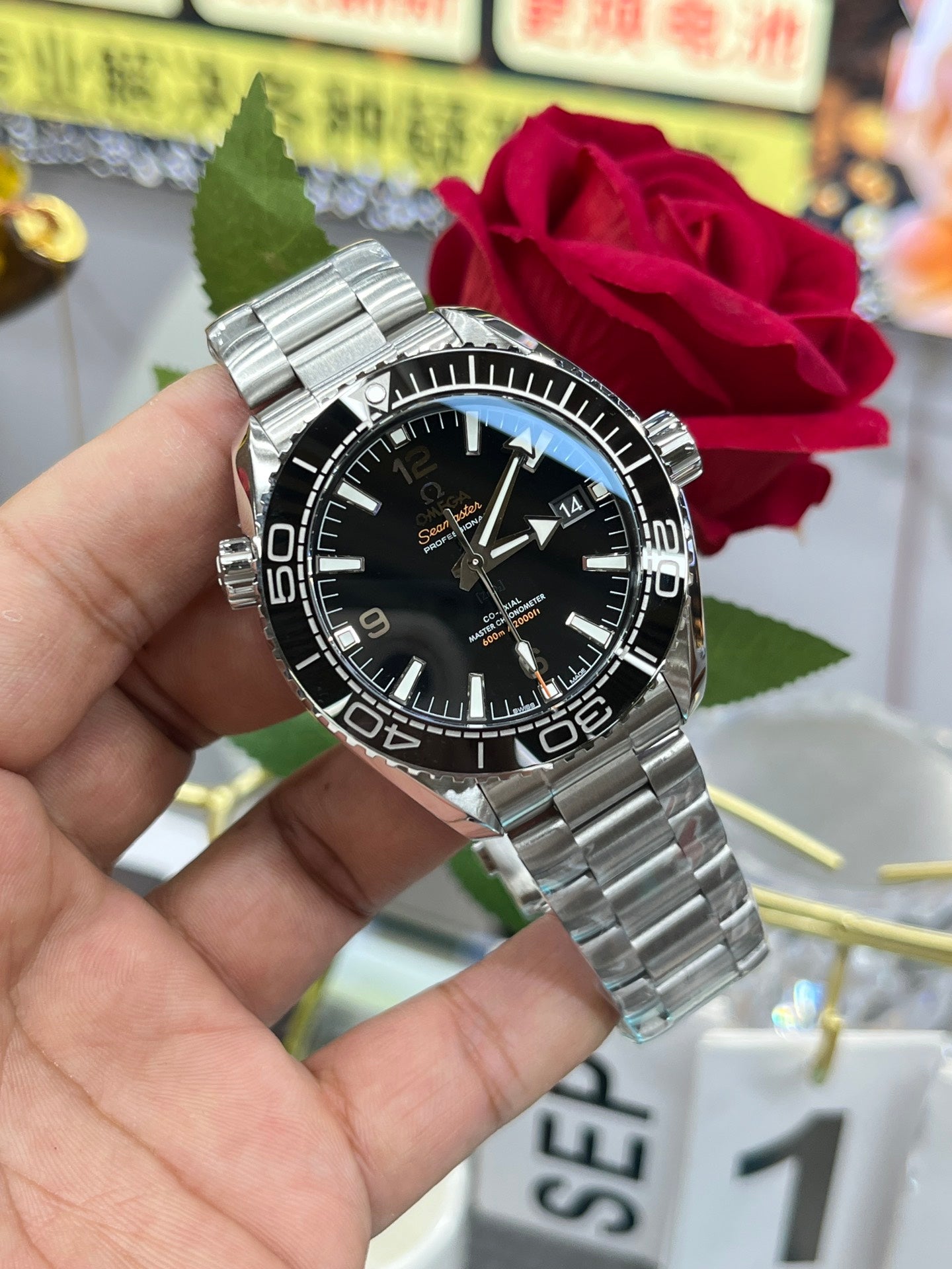 Z8   Seamaster600---215.30.44.21.01.001---43.5mm