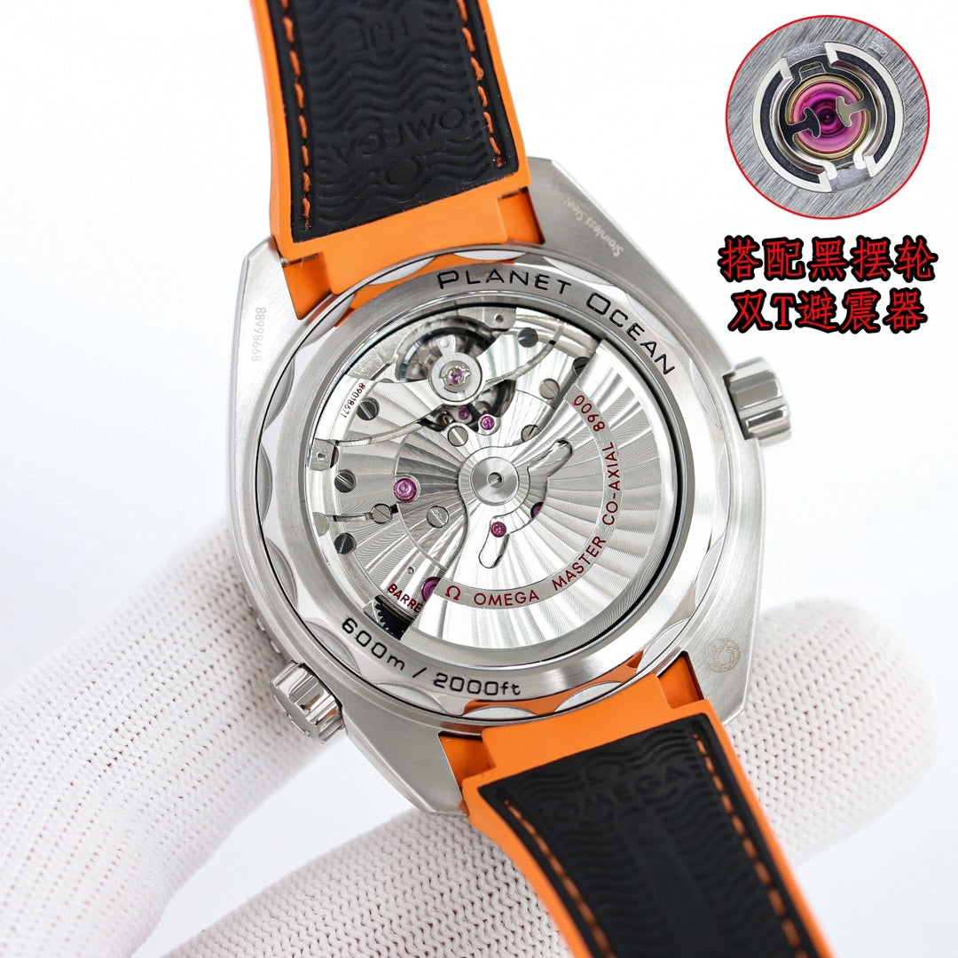 Z9   Seamaster600---215.32.44.21.01.001---43.5mm