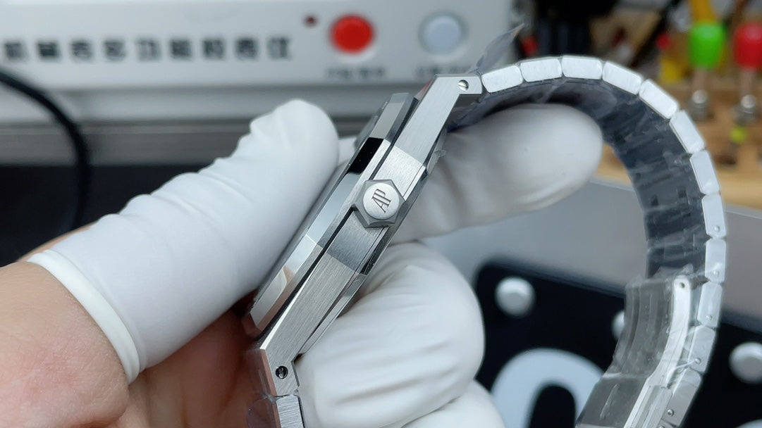 A1  Royal Oak ---15500---41mm