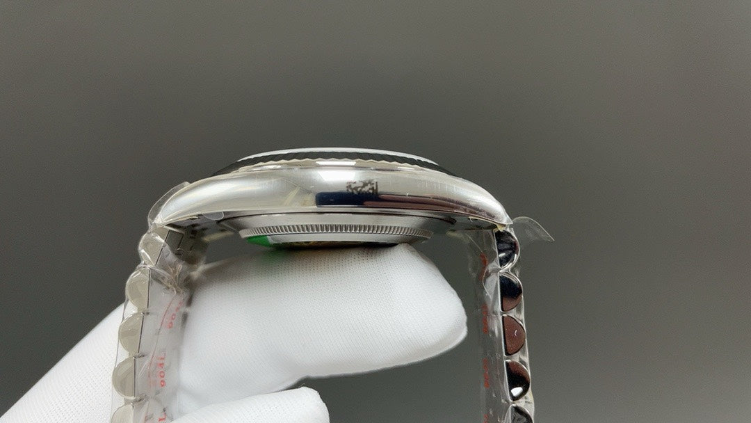 R10  Datejust ---126334-0017---41mm