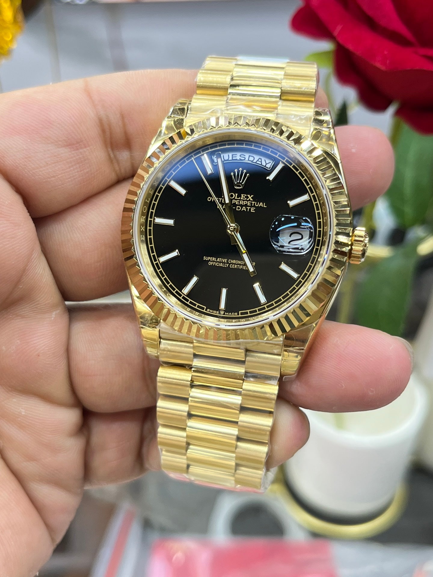 R18  Day-Date---m228238-0059---40mm
