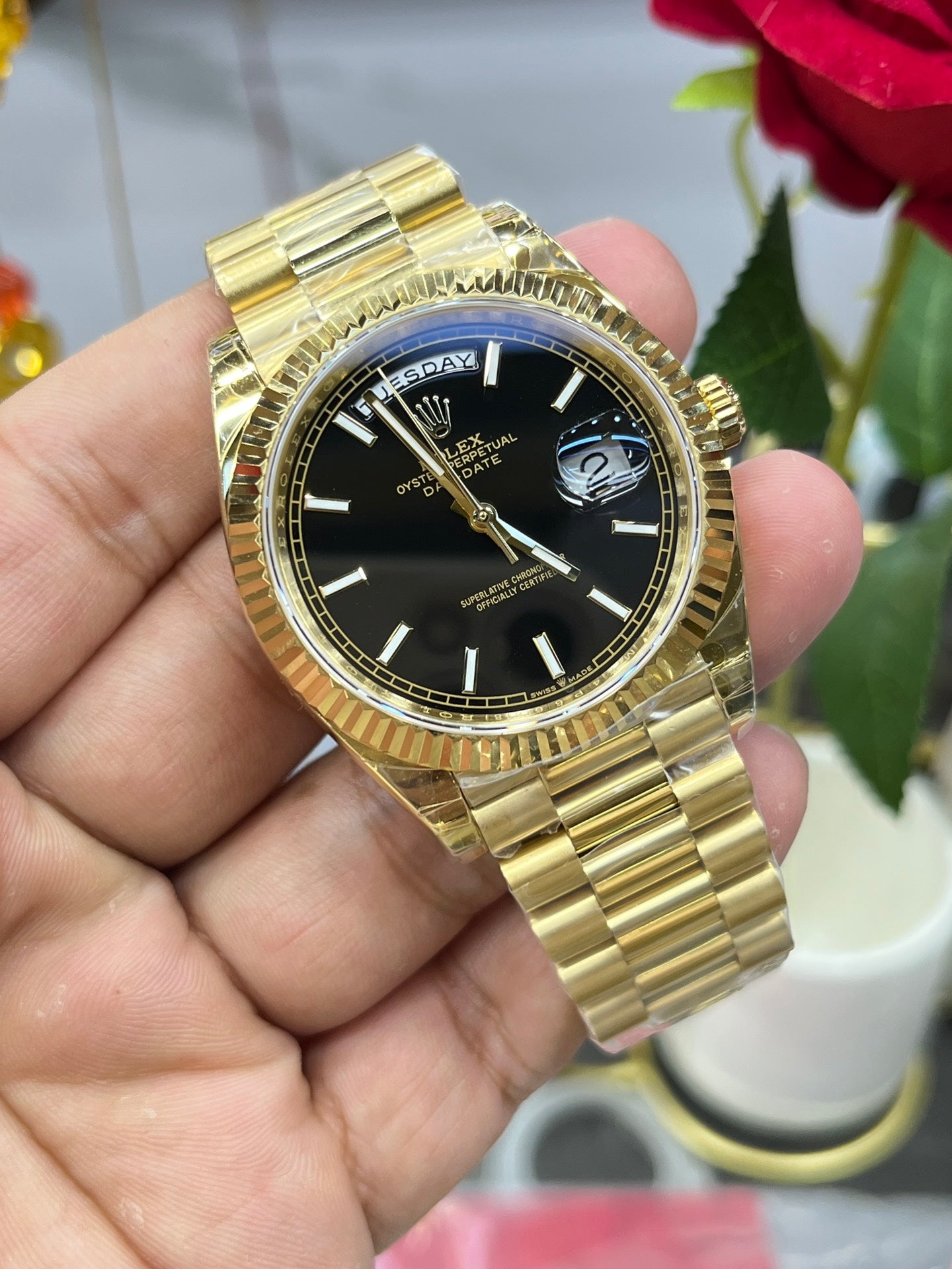 R18  Day-Date---m228238-0059---40mm