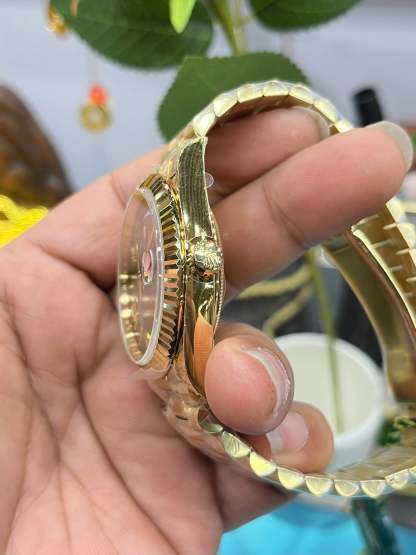 R19  Day-Date---m228238-0069---40mm