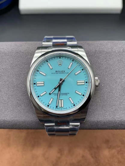 L11   Oyster Perpetual---m124300---41mm