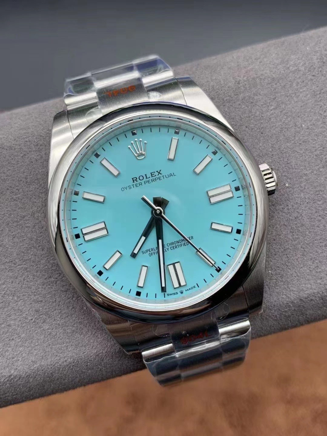 L11   Oyster Perpetual---m124300---41mm