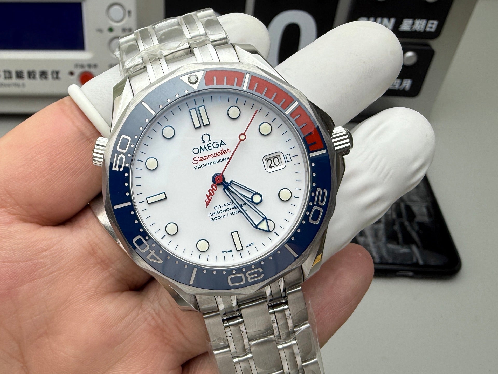 Z10   Seamaster---James Bond---212.32.41.20.04.001---41mm