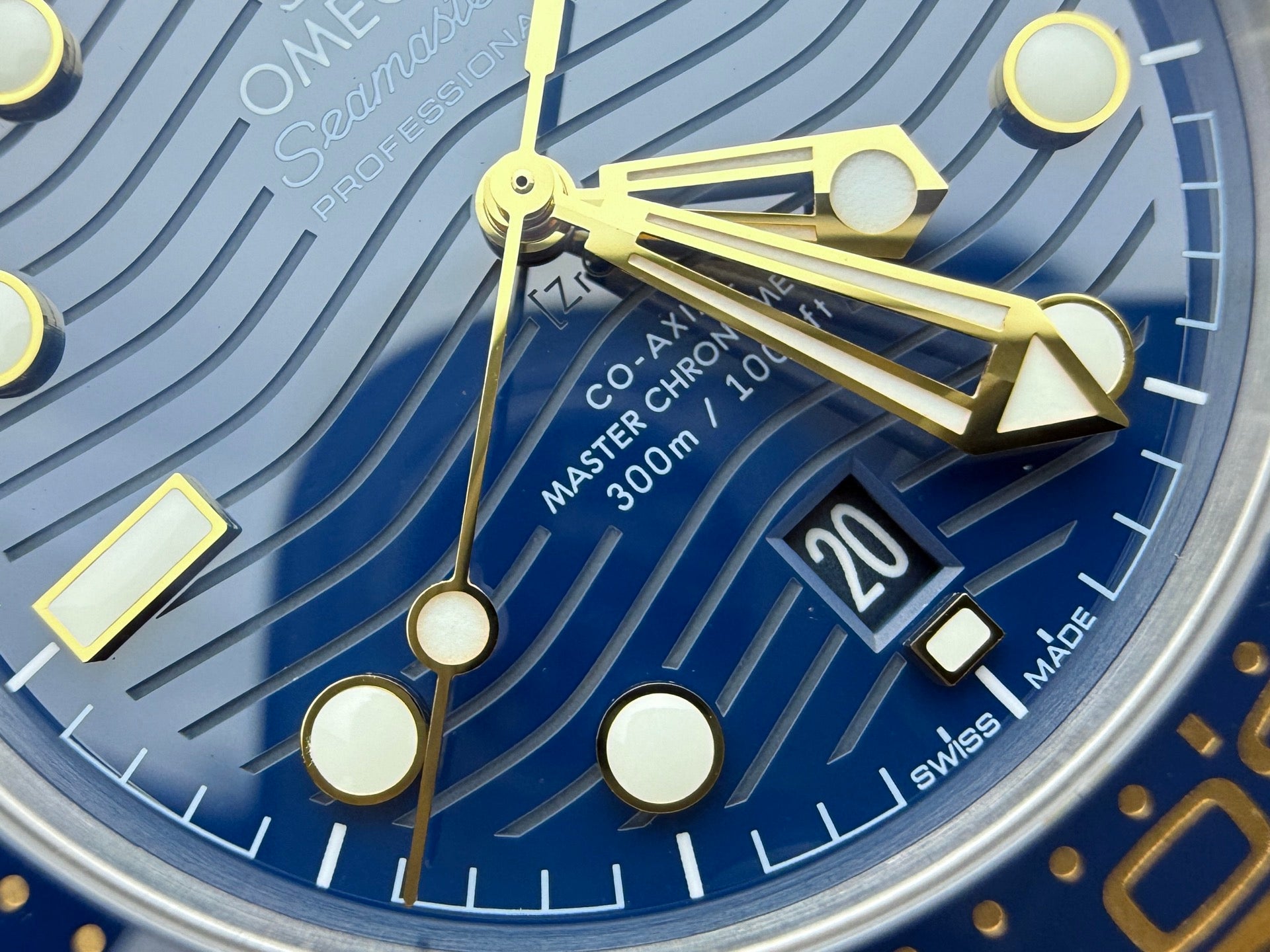 Z11   Seamaster300---210.22.42.20.03.001---42mm
