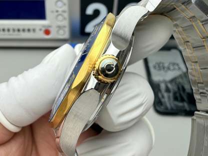 Z11   Seamaster300---210.22.42.20.03.001---42mm
