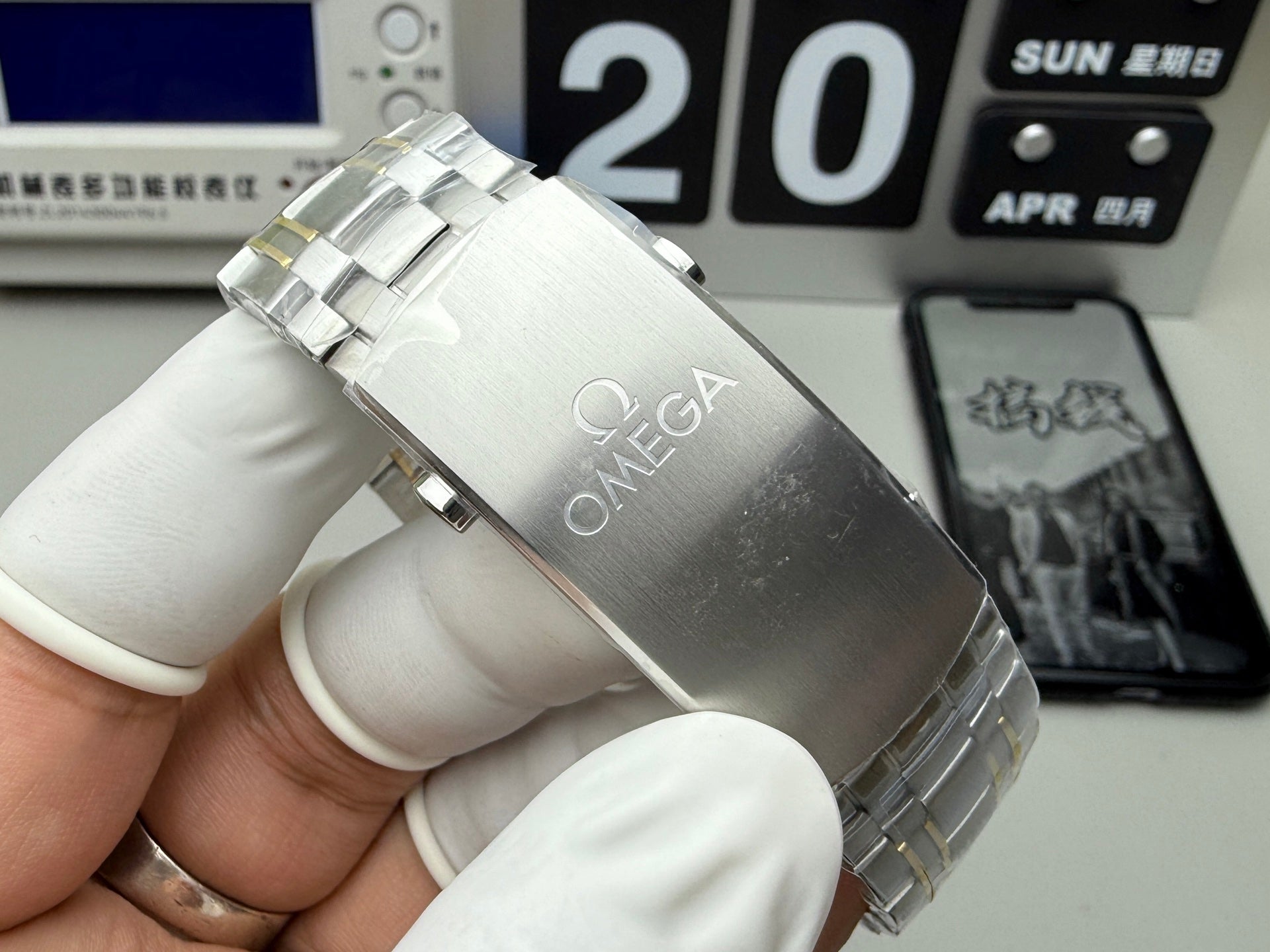 Z11   Seamaster300---210.22.42.20.03.001---42mm